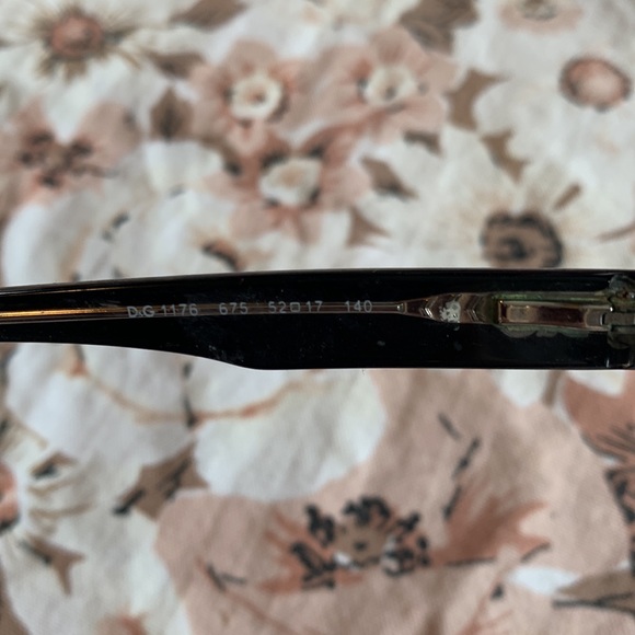 D&G eye glasses frames - Picture 4 of 6